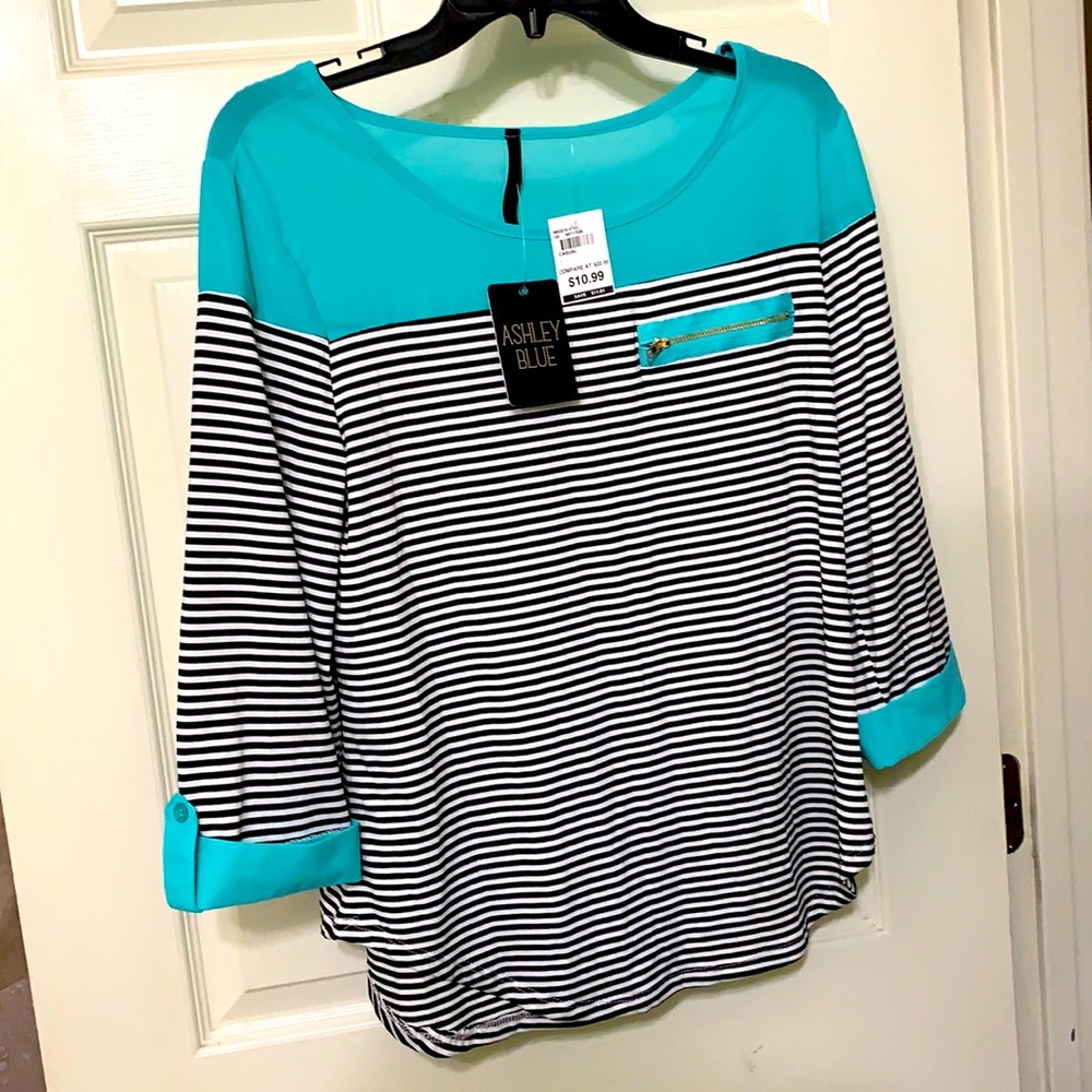 Casual shirt 3/4 length sleeves. XL Ashley Blue with zipper pocket on front.